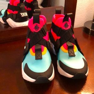 Nike Air Huarache City